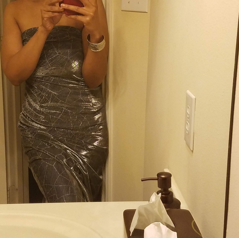 Dress - Picture 5 of 7